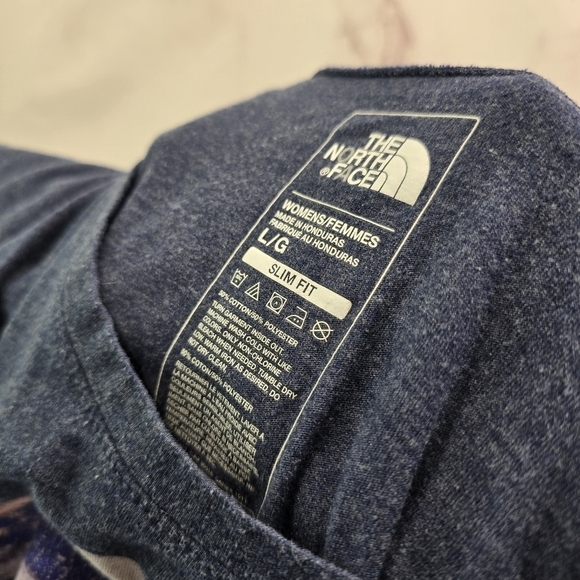 The North Face T Shirt Womens Large Blue Never Stop Exploring Tee Short Sleeve - Picture 3 of 10